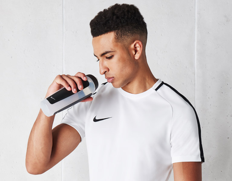 Бутилки за Вода Бутилки за Вода